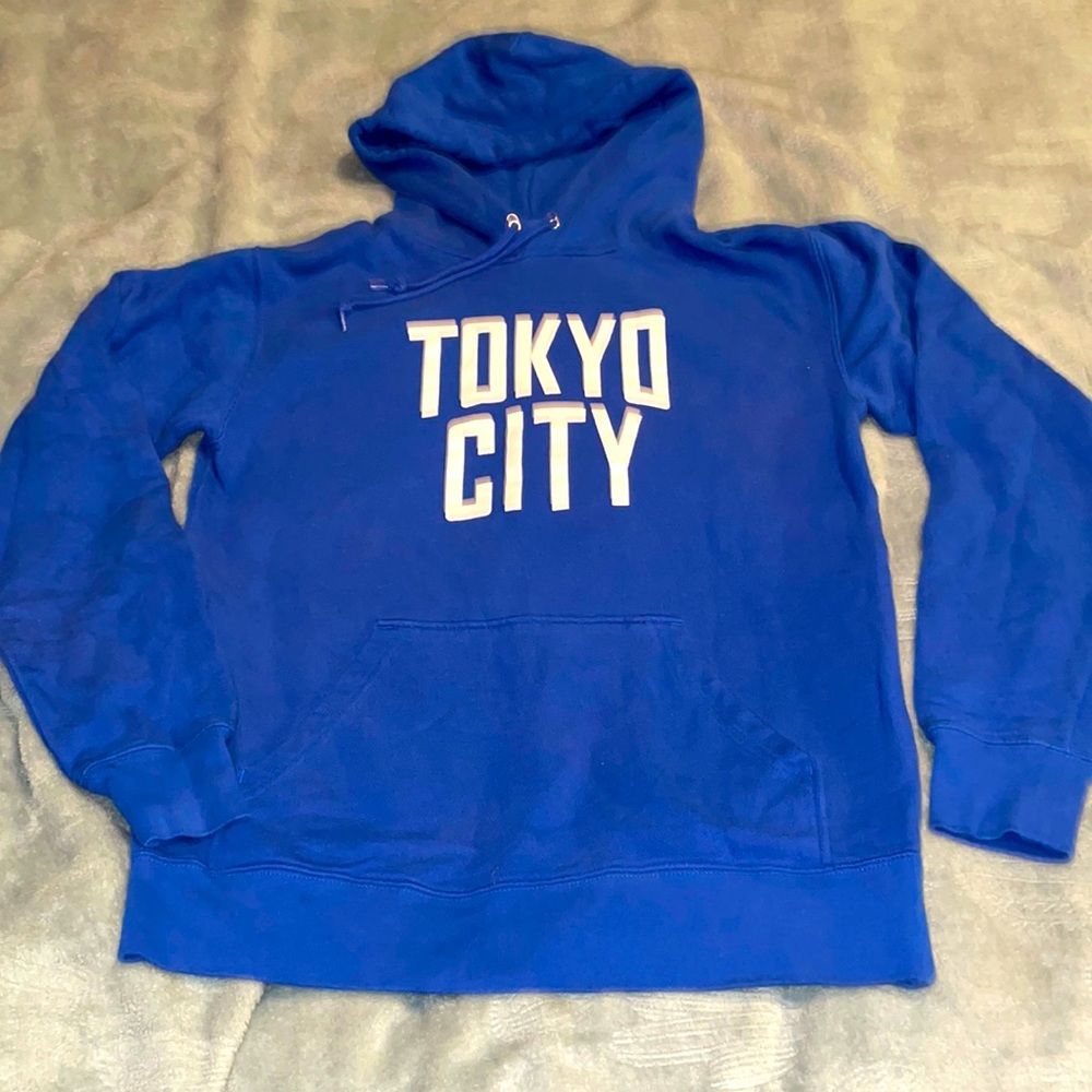 Tokyo city sweater